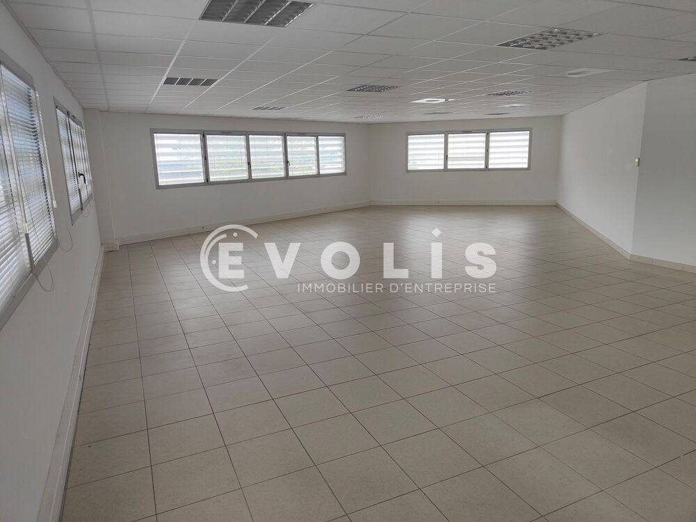   Bureaux - A LOUER - 303 m² divisibles à partir de 94 m² Grigny