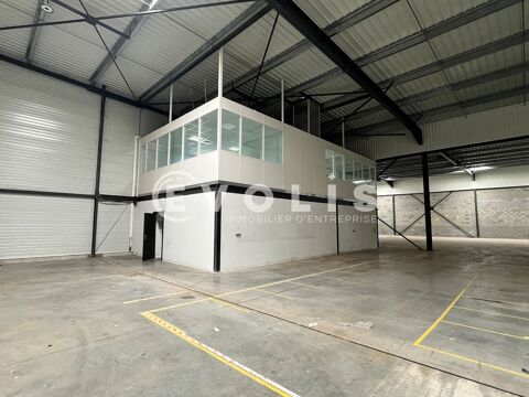   LOCAUX NEUFS AVEC 2 QUAIS DE CHARGEMENT - 3 488 m² non divisibles 