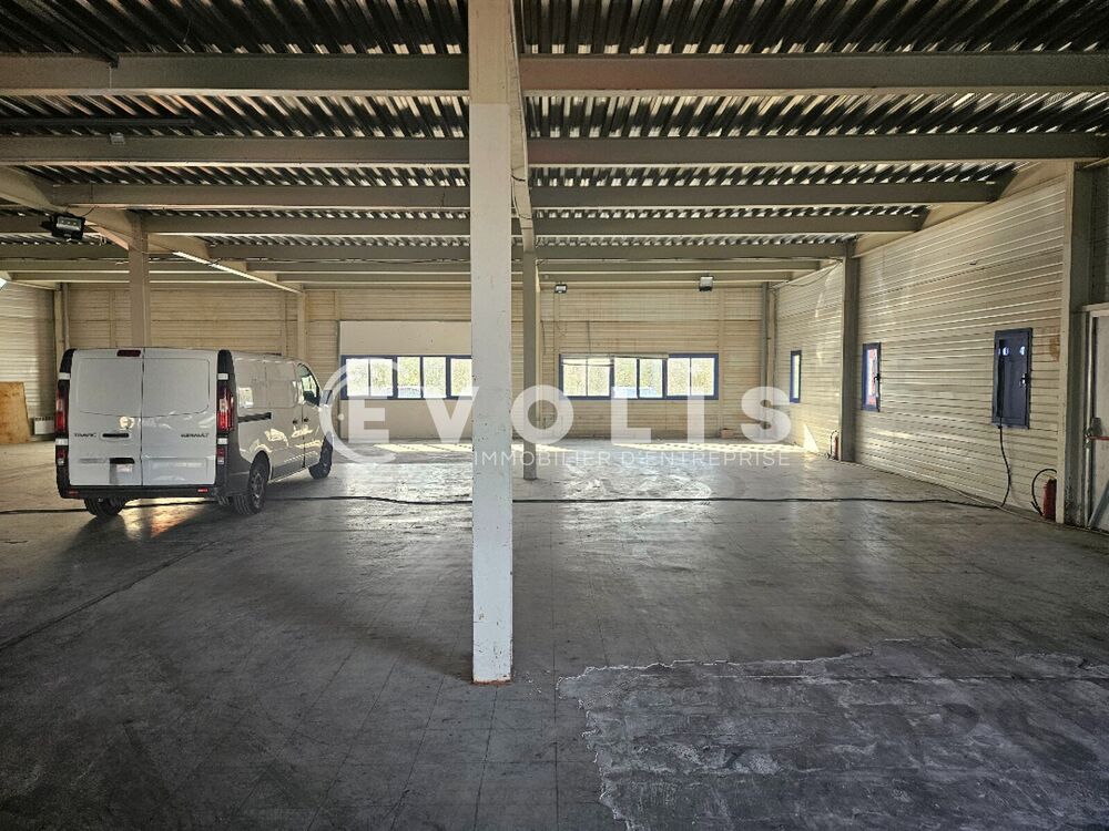   Locaux d'activité - A LOUER - 751 m² divisibles à partir de 128 m² Marcoussis