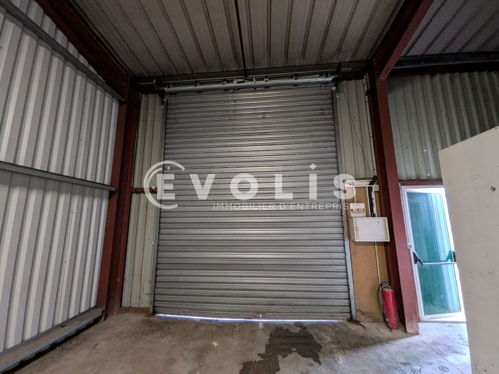   Locaux d'activité - A LOUER - 200 m² non divisibles Cenac