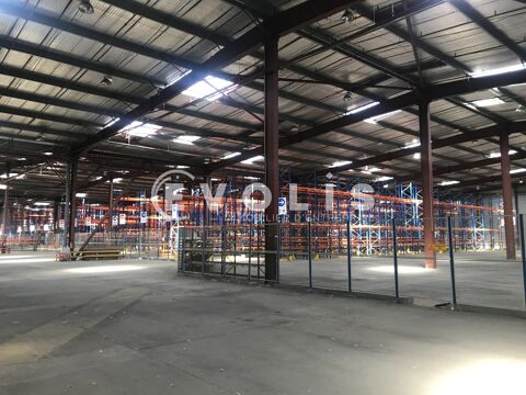   Entrepôts - A LOUER - 6 000 m² non divisibles 
