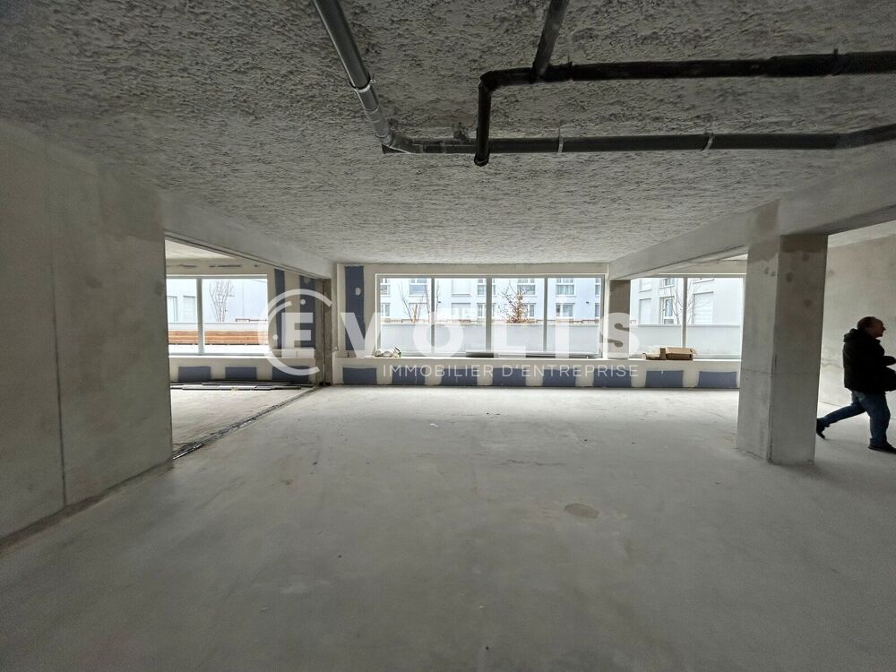   Bureaux et Locaux professionnels - A VENDRE - 281 m² non divisibles Lormont