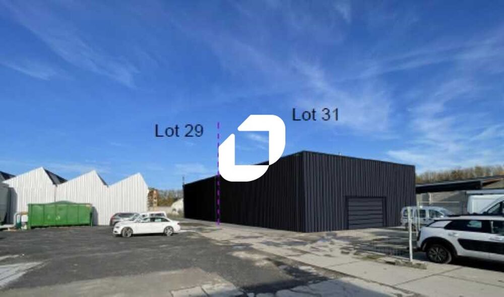   Locaux d'Activit�s - A VENDRE OU A LOUER - 1�200 m� divisibles � partir de 600 m� 