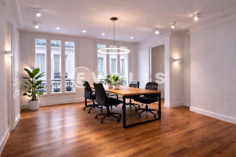  Bureaux - A LOUER - 121 m² non divisibles 
