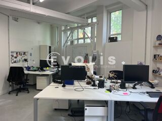   Bureaux - A LOUER - 581 m² divisibles à partir de 145 m² Paris 11