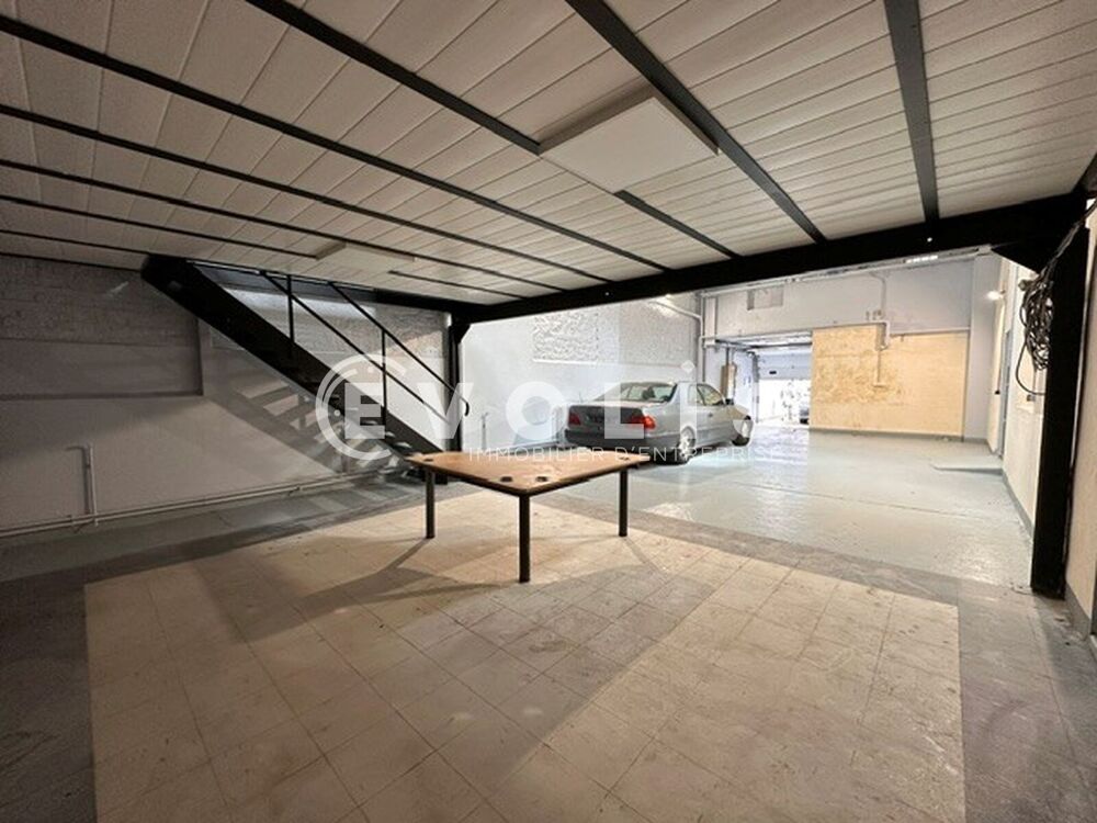   Bureaux - A LOUER - 391 m² non divisibles 