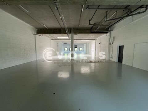   A louer à LIMONEST - 746 m² non divisibles 