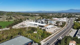   1 885 m² A vendre - 1 884 m² non divisibles Sorgues