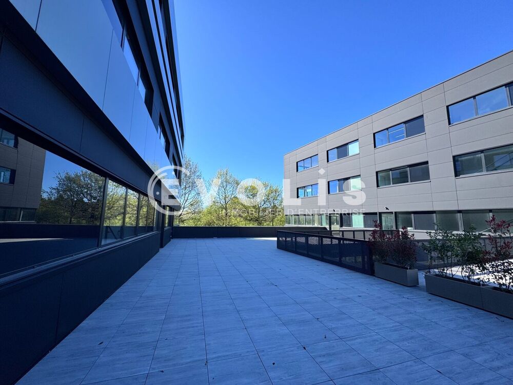   Bureaux - A LOUER - 1 181 m² divisibles à partir de 136 m² Limonest