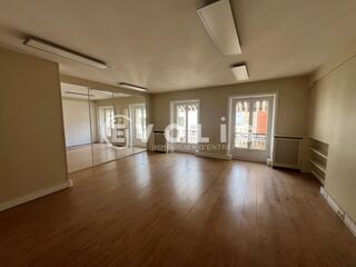   Bureaux - A LOUER - 298 m² non divisibles Paris 8