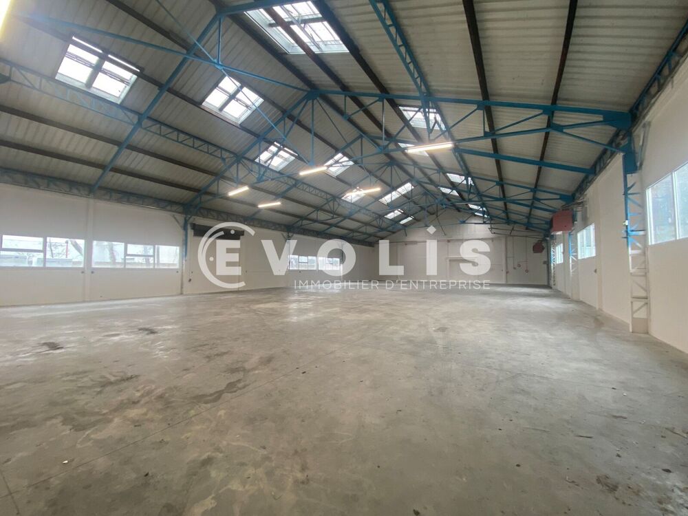   Locaux d'activité - A LOUER - 1 735 m² divisibles à partir de 850 m² 
