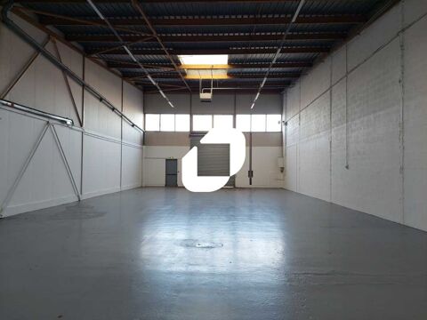 BELLE HAUTEUR SOUS PLAFOND - 1&nbsp;242 m&sup2; divisibles &agrave; partir de 406 m&sup2; 10350 78310 Coignieres