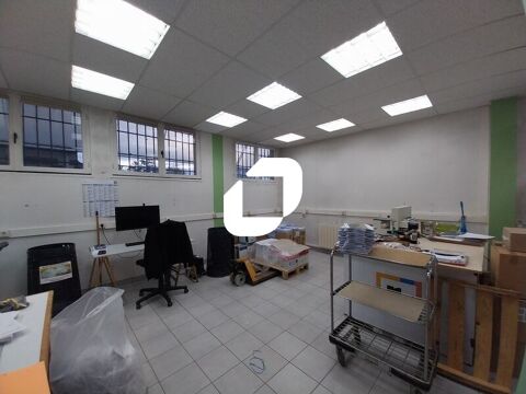 Bureaux - A VENDRE - 521 m&sup2; non divisibles 490000 78320 Le mesnil saint denis