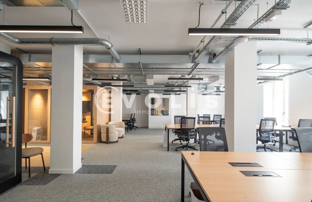   Bureaux - A LOUER - 873 m² non divisibles 