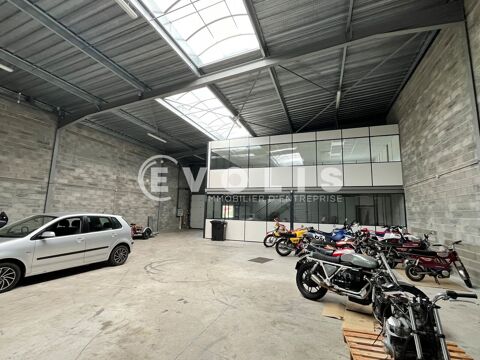 LOCAL FONCTIONNEL - 342 m&sup2; non divisibles 2850 33370 Yvrac