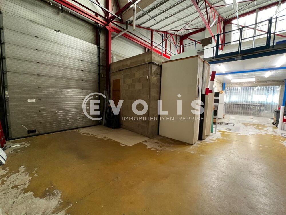   Locaux d'activité - A VENDRE - 982 m² non divisibles Chilly mazarin