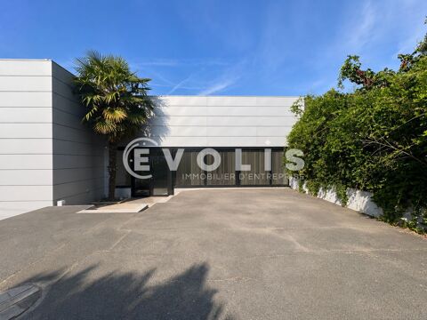   Locaux d'activité - A LOUER - 435 m² non divisibles 
