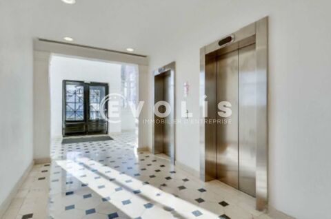   Bureaux - A LOUER - 1 624 m² divisibles à partir de 111 m² 