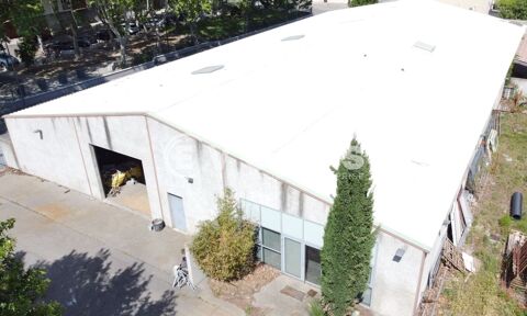   LOCAUX D ACTIVITES 167 m² - 167 m² non divisibles 