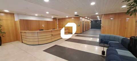 Bureaux - A LOUER - 3 838 m² divisibles à partir de 171 m² 92752 93100 Montreuil