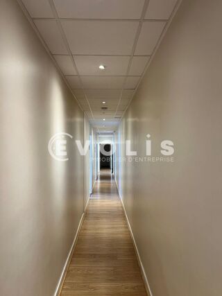   Bureaux - A LOUER - 298 m² non divisibles Paris 8