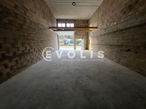 Locaux d'activit&eacute; - A LOUER - 330 m&sup2; divisibles &agrave; partir de 110 m&sup2; 3900 77240 Cesson