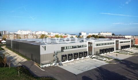   Entrepôts - A LOUER - 12 632 m² divisibles à partir de 2 793 m² 