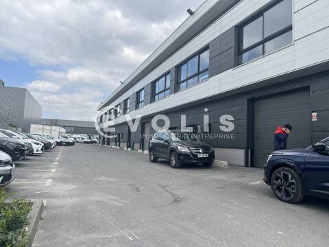   Locaux d'activité - A LOUER - 226 m² non divisibles 