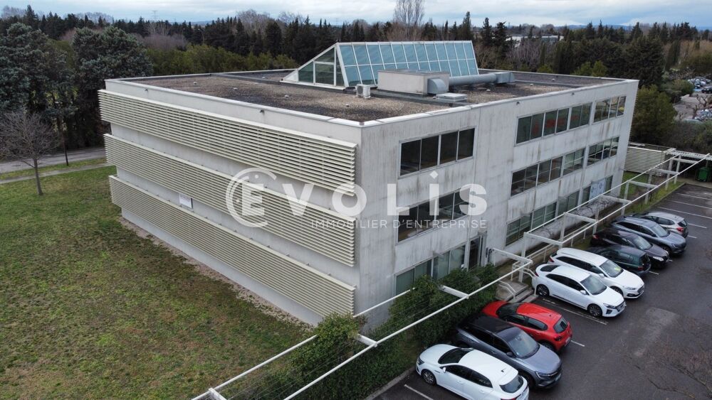   Bureaux - A LOUER - 234 m² non divisibles 