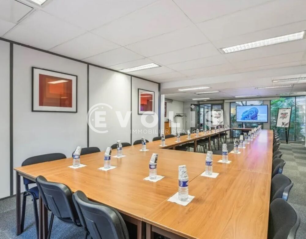   Bureaux - A LOUER - 80 m² non divisibles Levallois perret
