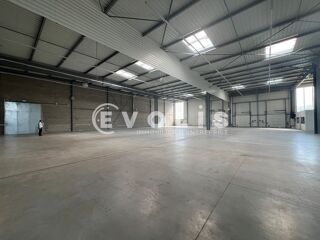   Locaux d'activité - A LOUER - 18 729 m² divisibles à partir de 1 370 m² Les ulis
