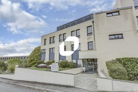 A LOUER BUREAUX RENOVES AU PIED DU RER B - 993 m&sup2; divisibles &agrave; partir de 187 m&sup2; 15468 94110 Arcueil