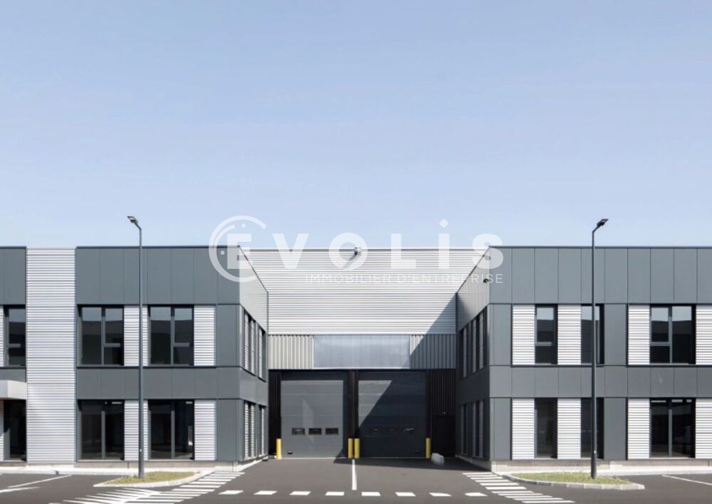   Locaux d'activité - A LOUER - 11 639 m² divisibles à partir de 1 245 m² Le bourget