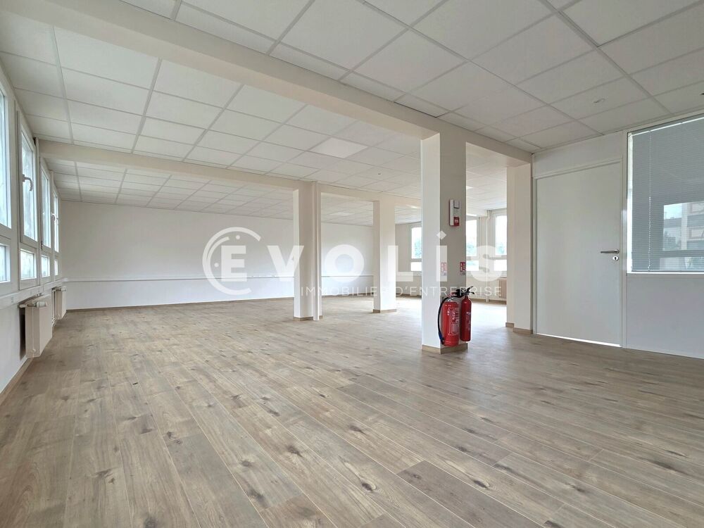   Bureaux - A LOUER - 265 m² non divisibles Ivry sur seine