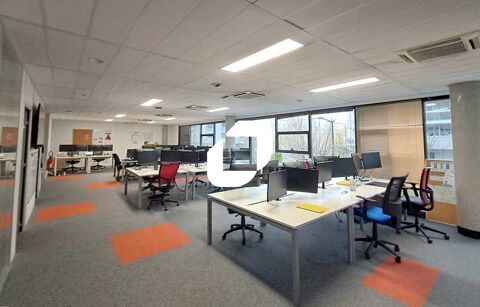 Bureaux - A LOUER - 595 m&sup2; divisibles &agrave; partir de 223 m&sup2; 8925 33100 Bordeaux