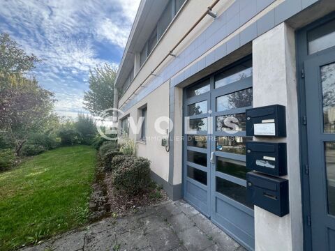   Locaux d'activité - A VENDRE - 1 800 m² non divisibles 