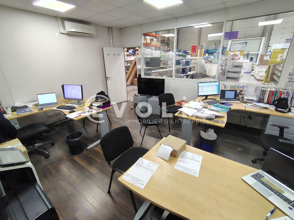  Bureaux - A LOUER - 225 m² non divisibles Noisy le sec