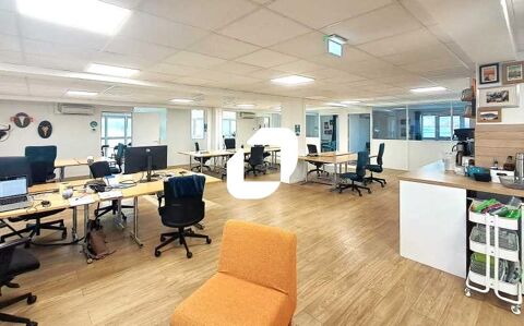 Bureaux - A LOUER - 273 m&sup2; non divisibles 3868 33300 Bordeaux