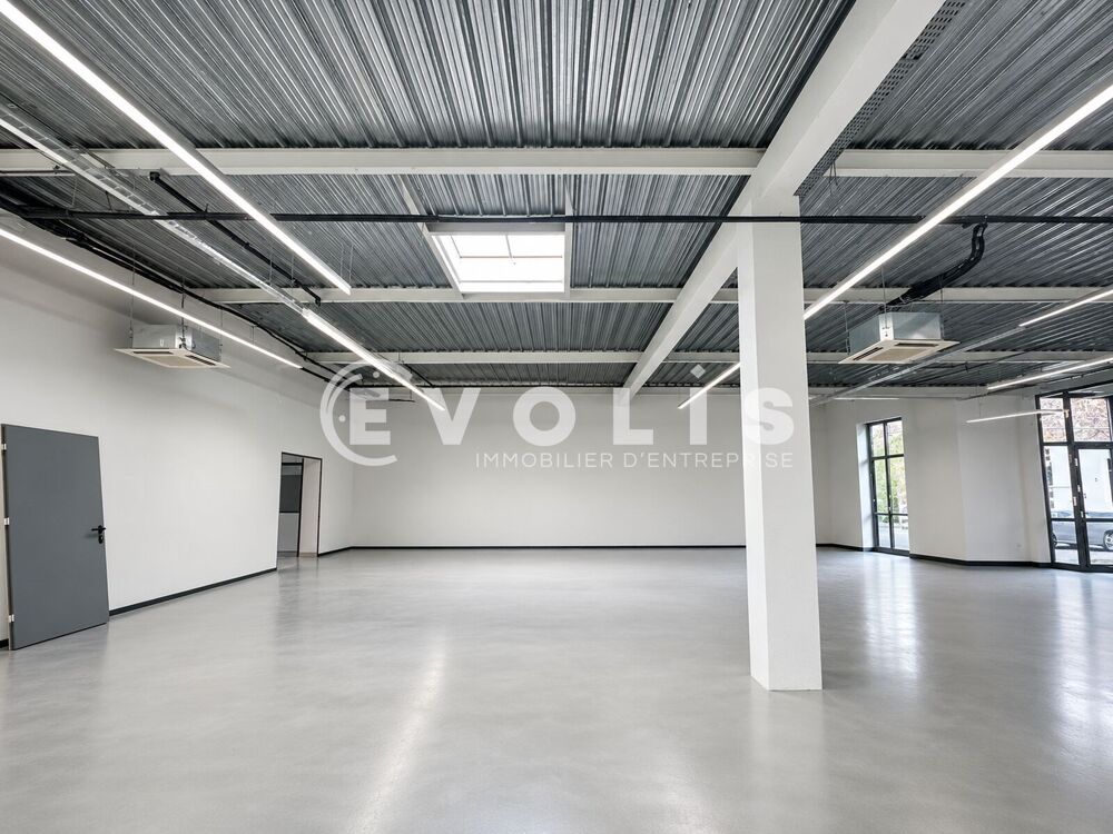   Bureaux - A LOUER - 621 m² non divisibles 