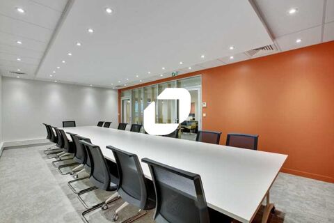 Bureaux r&eacute;nov&eacute;s aux portes de Paris - 862 m&sup2; divisibles &agrave; partir de 233 m&sup2; 17887 94200 Ivry sur seine