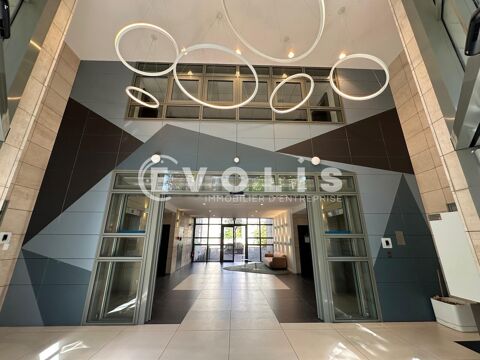   Bureaux - A LOUER - 1 398 m² divisibles à partir de 250 m² 