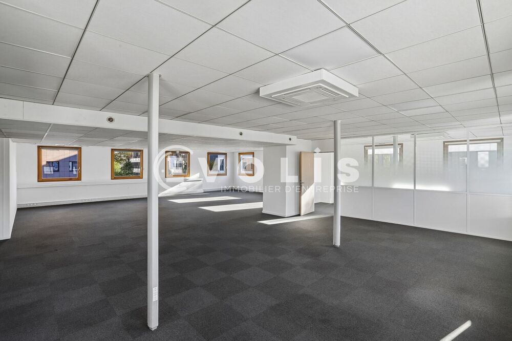   Bureaux - A LOUER - 529 m² divisibles à partir de 206 m² Villeurbanne