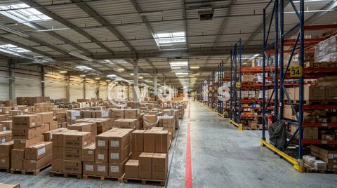   Locaux d'activité - A LOUER - 6 780 m² non divisibles 
