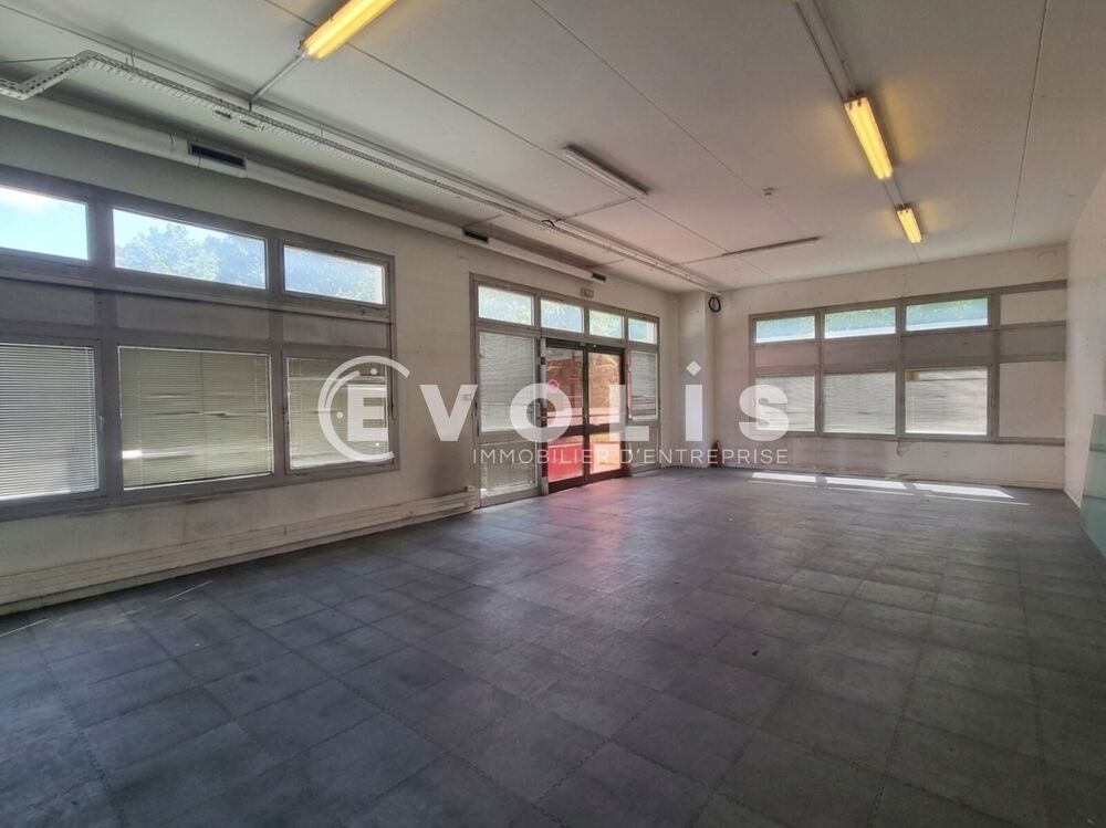   BATIMENT B - 2 348 m² non divisibles Rungis
