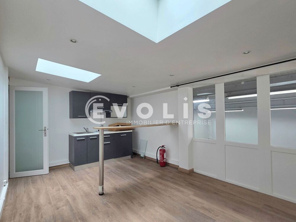   Bureaux - A LOUER - 265 m² non divisibles Ivry sur seine