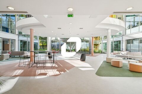 BUREAUX DE STANDING DANS PARIS NORD 2 - 142 m&sup2; non divisibles 1775 95700 Roissy en france