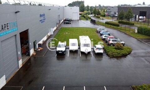   Locaux d'activité - A LOUER - 5 392 m² non divisibles 