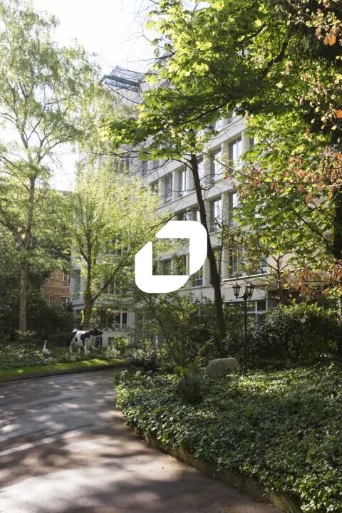 Bureaux - A LOUER - 82 m&sup2; non divisibles 3584 75016 Paris