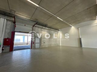   NANTURRA - 1 345 m² divisibles à partir de 465 m² Nanterre