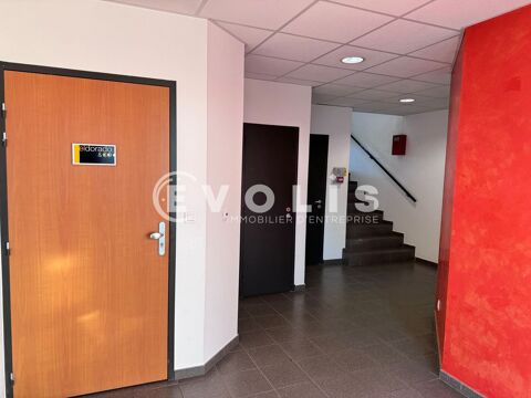   Bureaux - A LOUER - 576 m² divisibles à partir de 87 m² 